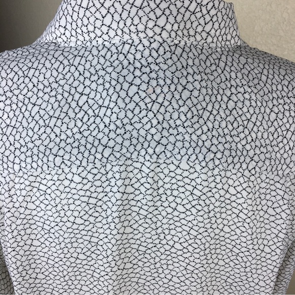 Ann Taylor Loft Women's Beige Long Sleeve Roll Tab Button Front Blouse Size M - Picture 7 of 8